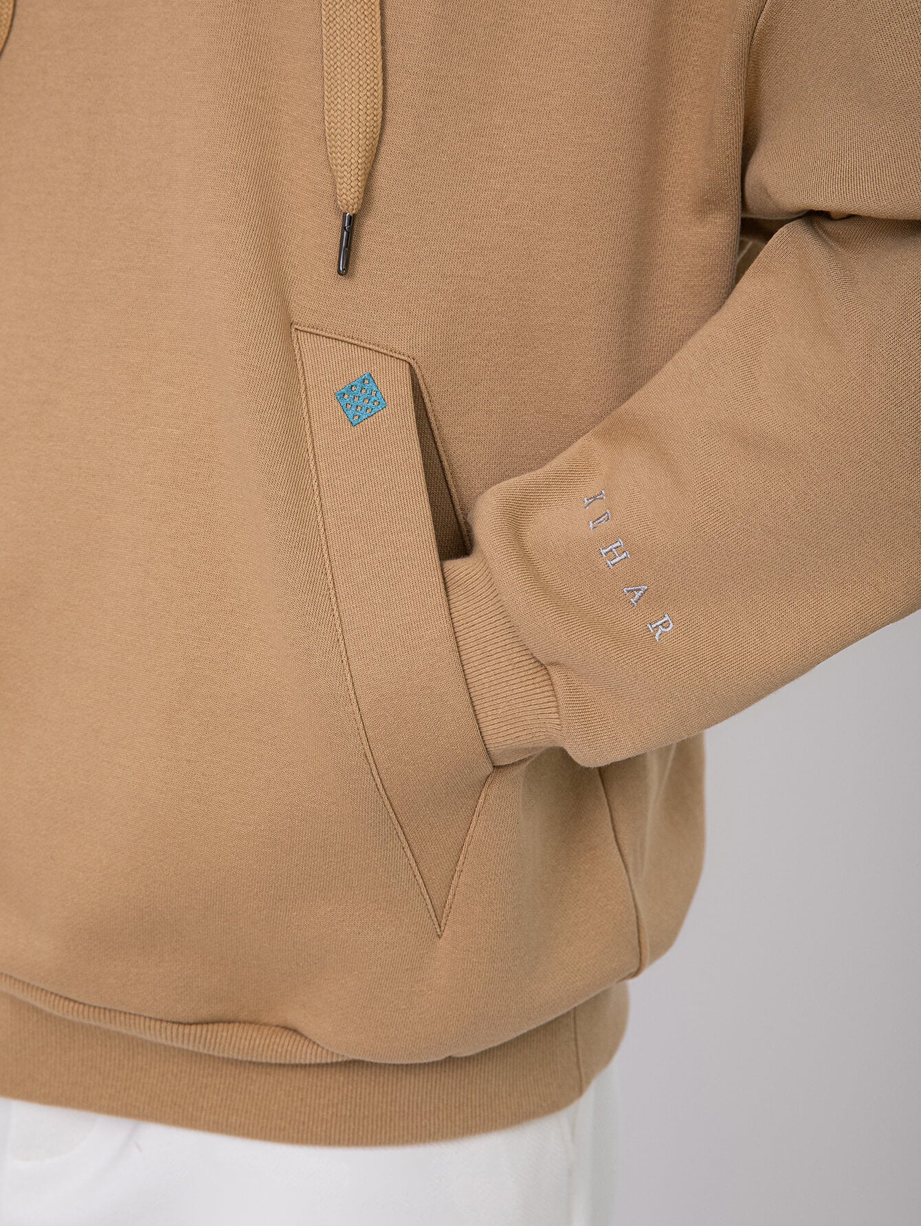 ARTISAN HERITAGE HOODIE BEIGE